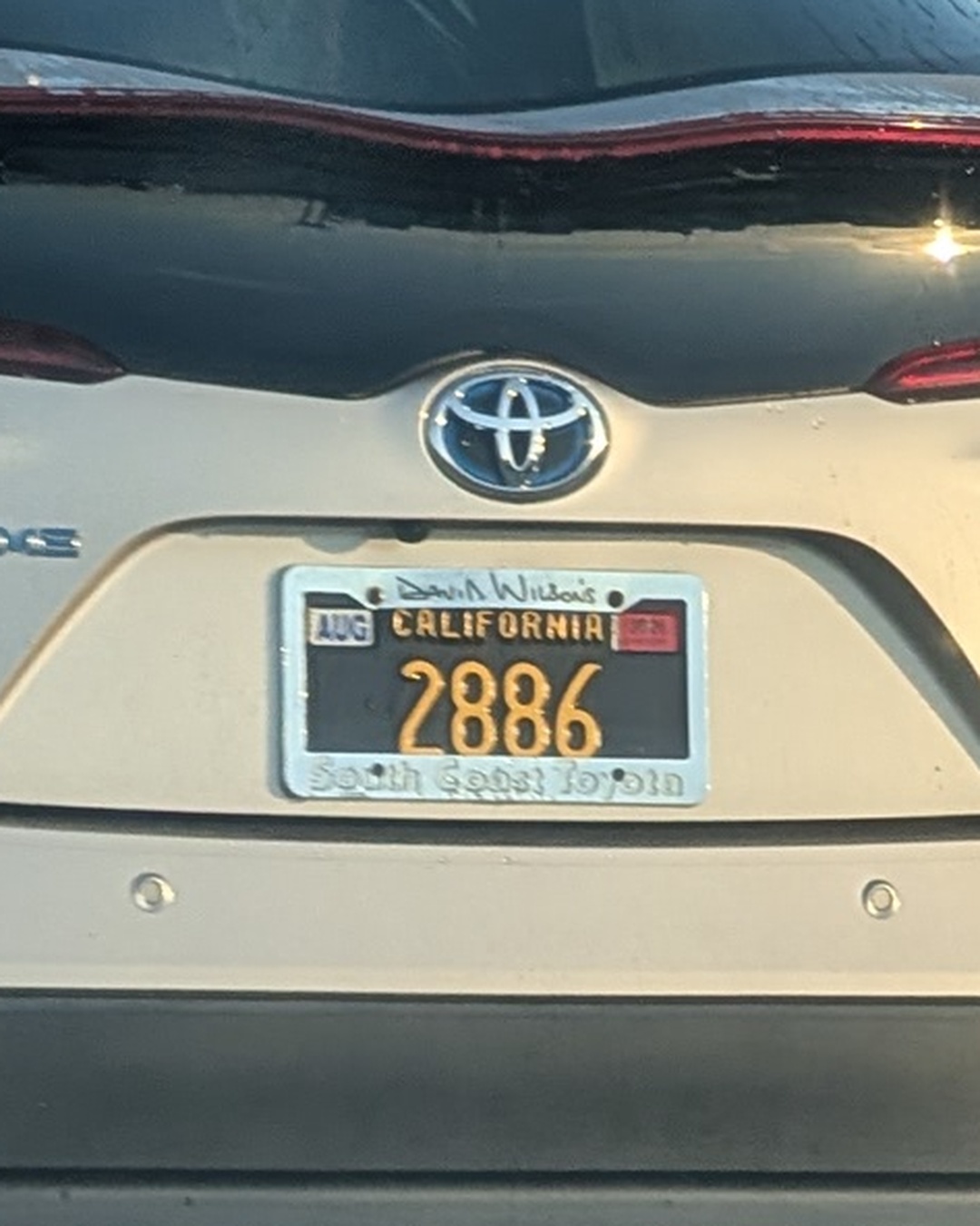 License Plate 2886